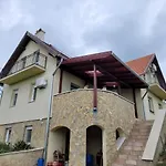 빌라 Hegyalja 발라톤케네세