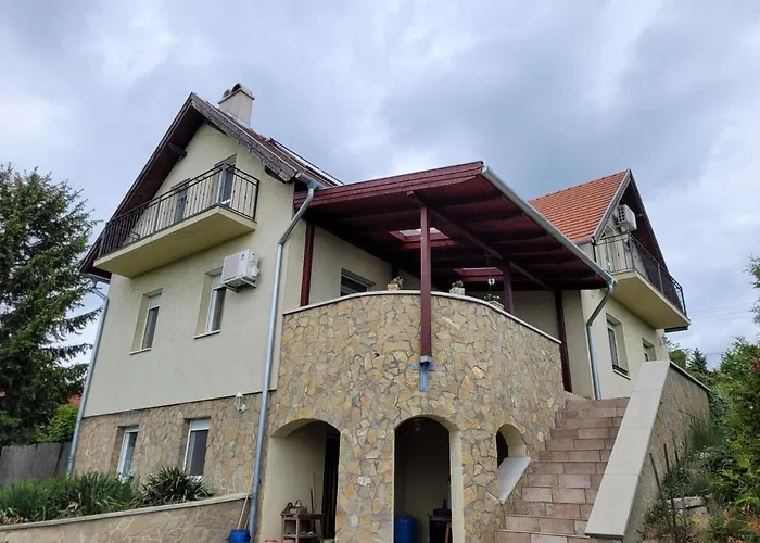 Villa Hegyalja Balatonkenese